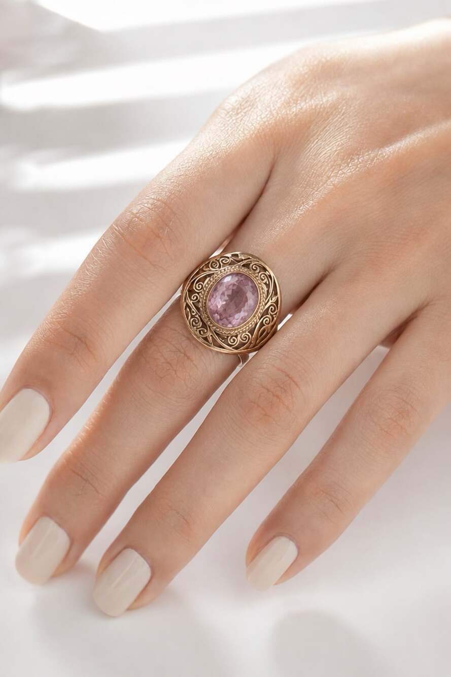 Vintage Filigree Amethyst Cocktail Ring Size 7 Pink Gemstone